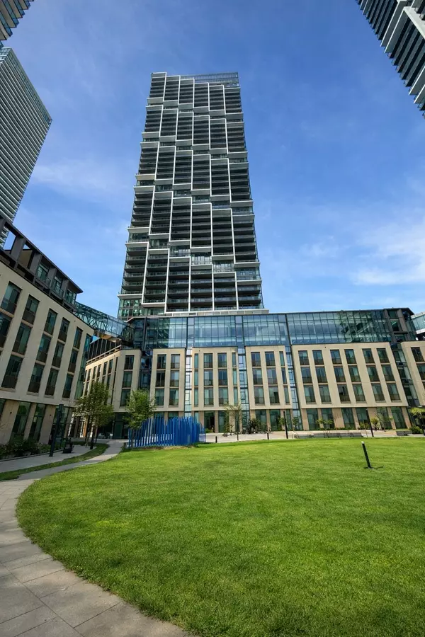 Vaughan, ON L4K 0L1,1000 Portage Pkwy #902