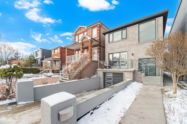24 Chudleigh RD, Toronto W03, ON M6E 1Y9
