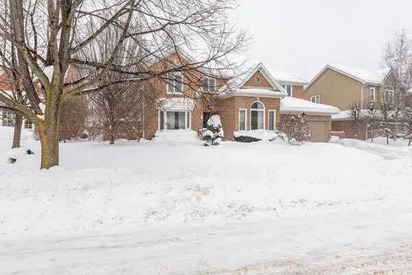 4175 Arbourfield DR, Burlington, ON L7M 4A7