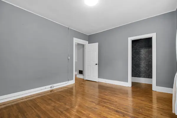 St. Thomas, ON N5R 2Z9,122 Centre ST #2