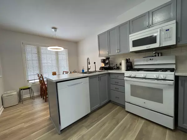 Hunt Club - Windsor Park Village And Area, ON K1V 0N6,106 Mosswood CT W