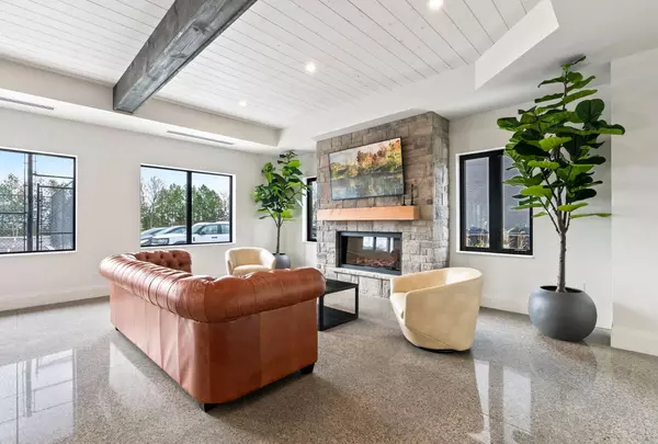 Brockton, ON N0G 2V0,92 Eastridge RD