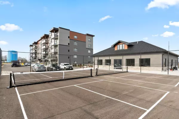 Brockton, ON N0G 2V0,92 Eastridge RD