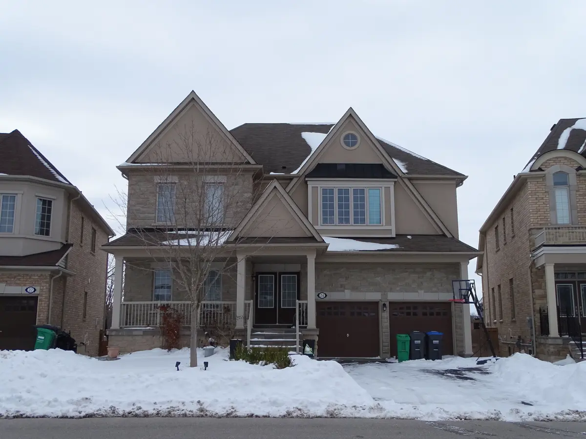 Brampton, ON L6Y 3A5,24 Llyod Sanderson DR