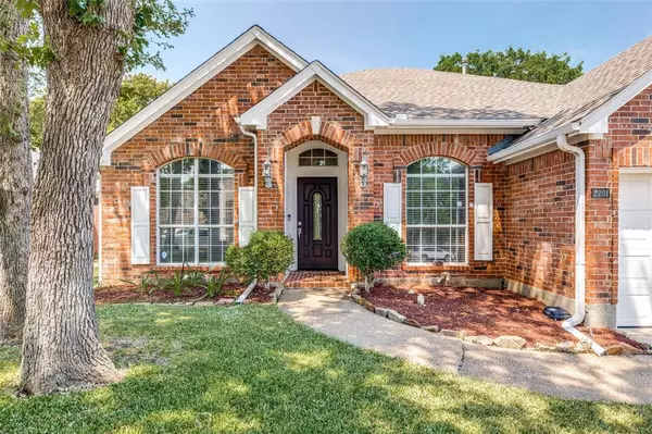 2201 Vista Court, Corinth, TX 76210