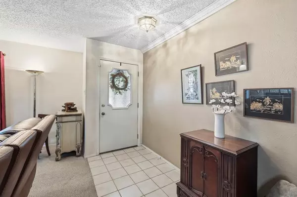 Bedford, TX 76021,2909 Oakridge Drive