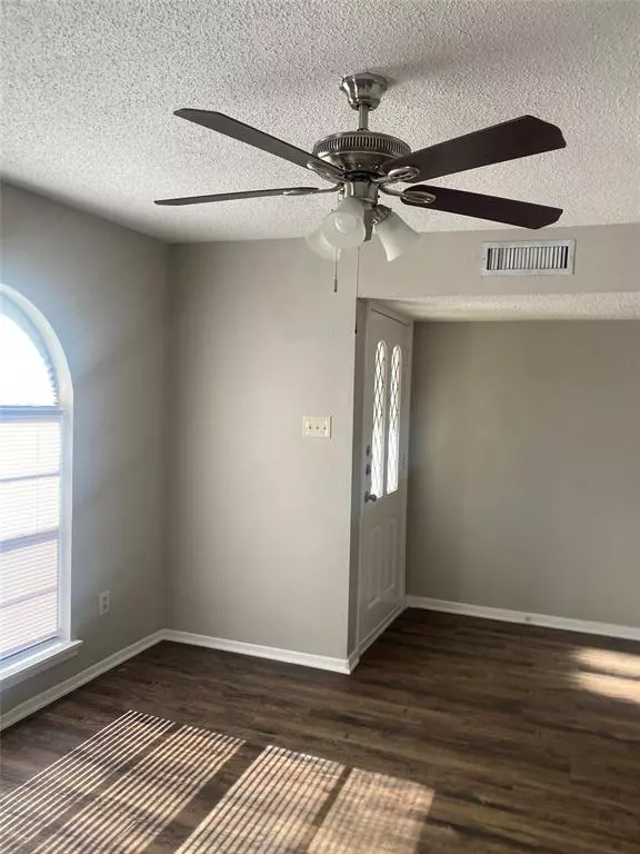 The Colony, TX 75056,5060 Walker Drive