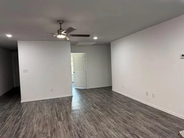 Commerce, TX 75428,800 Sycamore Street #101