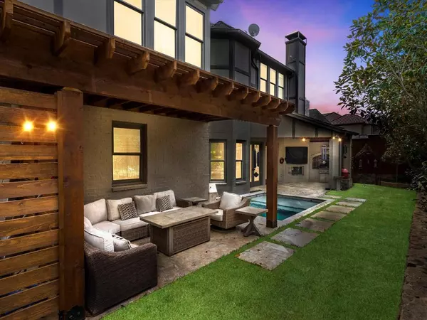 Dallas, TX 75214,6607 Lake Circle Drive