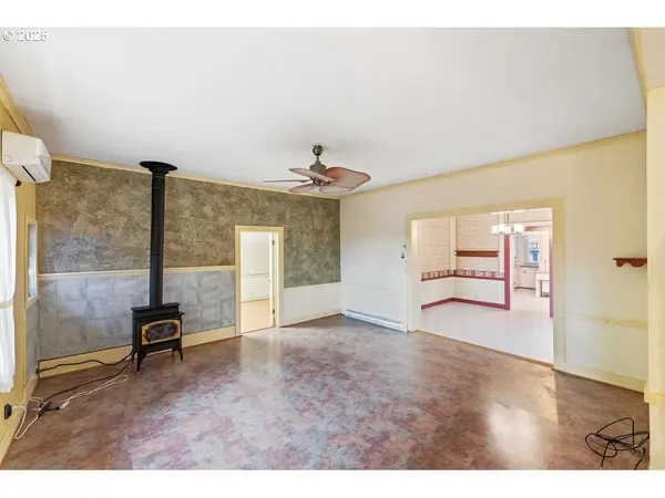 200 S ADAMS ST, Coquille, OR 97423