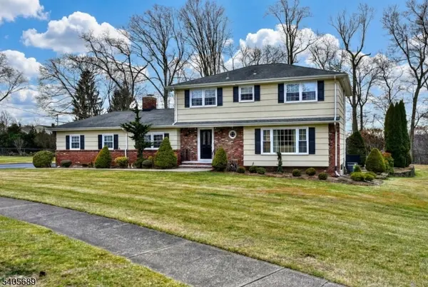 237 Glenwood Dr,  North Haledon Boro,  NJ 07508