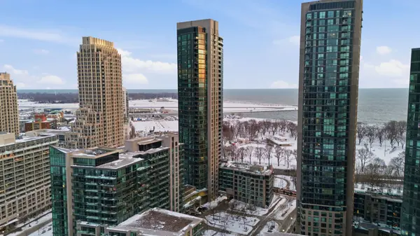 215 Fort York BLVD #702, Toronto C01, ON M5V 4A2