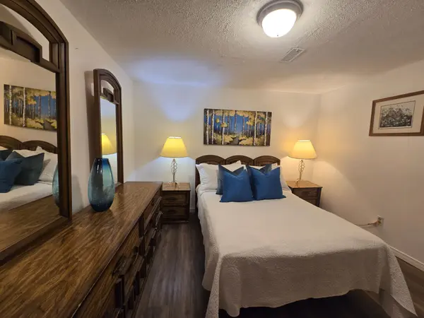 9 Shademaster CT #Bsmt, Toronto E11, ON M1B 1Y5