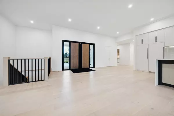 Clarington, ON L1B 0H4,16 Metcalf ST