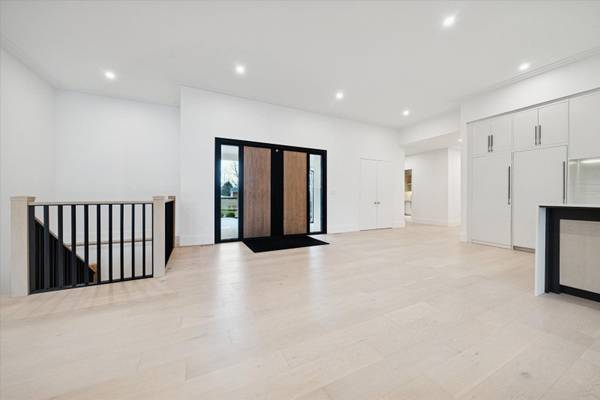 16 Metcalf ST, Clarington, ON L1B 0H4