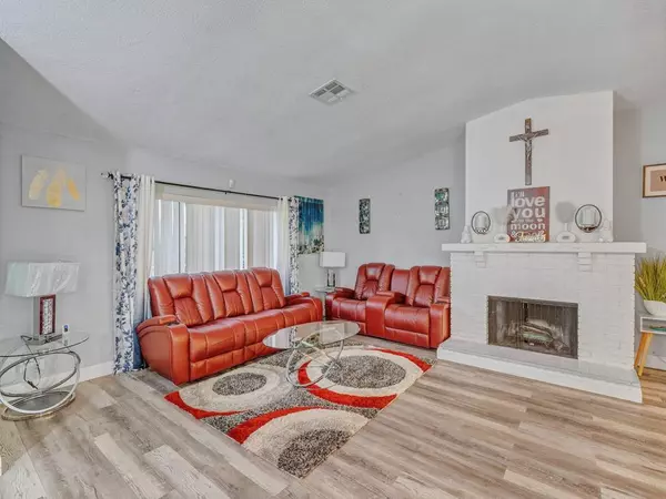 Coral Springs, FL 33065,2501 NW 98th way