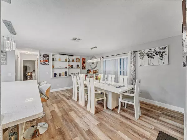 Coral Springs, FL 33065,2501 NW 98th way