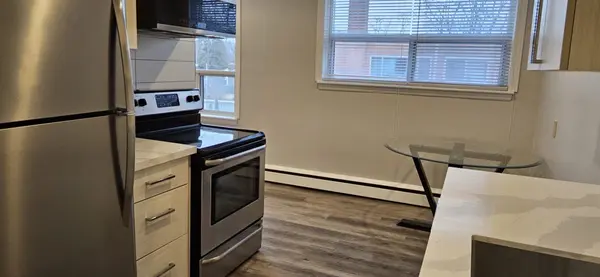 471-473 Lorne ST #8, Burlington, ON L7R 2T2