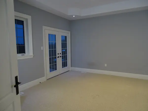 Brampton, ON L6Y 3A5,24 Llyod Sanderson DR