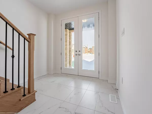 Hamilton, ON L0R 1C0,112 Awrey TER