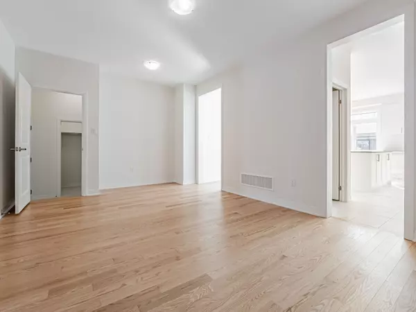 Hamilton, ON L0R 1C0,112 Awrey TER