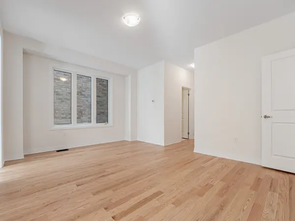 Hamilton, ON L0R 1C0,112 Awrey TER