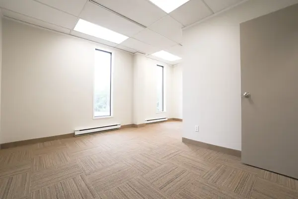 1376 Bank ST #208, Billings Bridge - Riverside Park And Area, ON K1H 7Y3