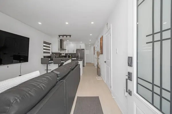 Hamilton, ON L8H 1Z7,525 Britannia AVE