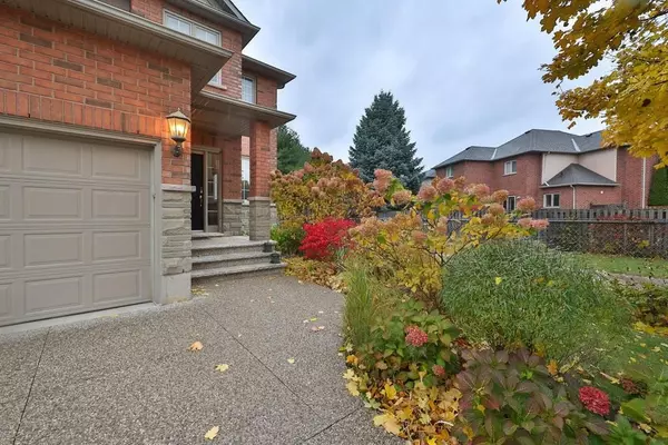 Hamilton, ON L9G 4Y6,23 Tranquility AVE