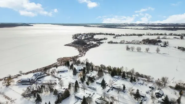 18 Bluebird CT, Kawartha Lakes, ON K0M 2C0