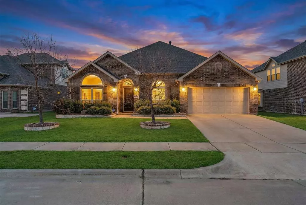 Mansfield, TX 76063,900 Netherfield Parkway