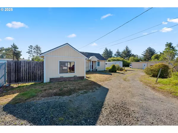 Coos Bay, OR 97420,90828 HENDERSON LN