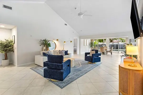 West Palm Beach, FL 33409,2860 Wilderness Rd