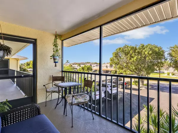 Cape Coral, FL 33904,4021 SE 19th Ave #201