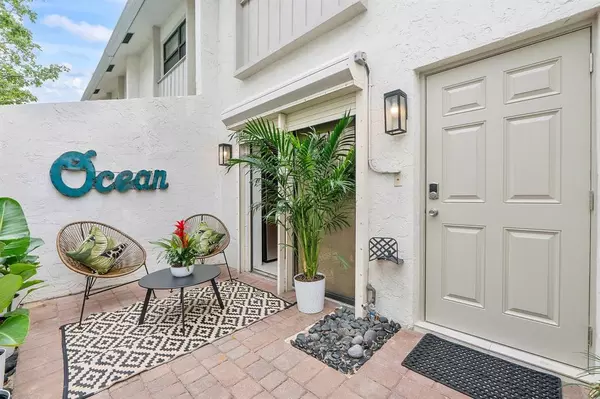 Fort Lauderdale, FL 33301,555 NE 7th Ave #5A