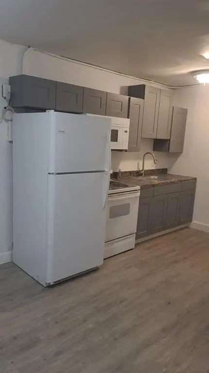 Hollywood, FL 33020,2417 Hayes St #6