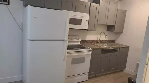 Hollywood, FL 33020,2417 Hayes St #6