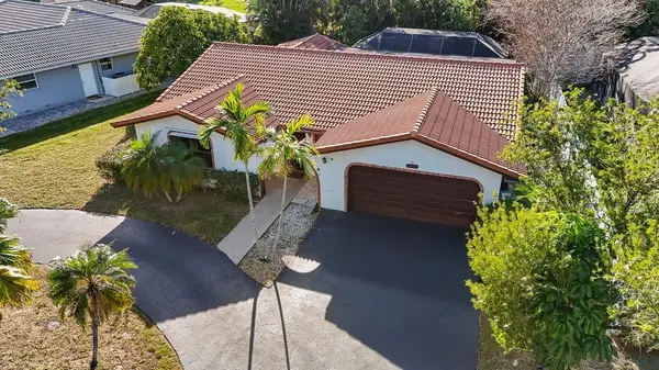 1060 NW 82nd Ave, Coral Springs, FL 33071