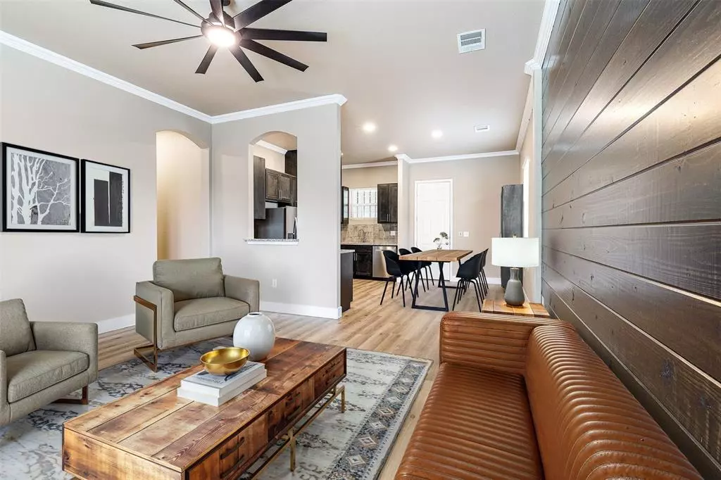 Bonham, TX 75418,413 Henderson Street