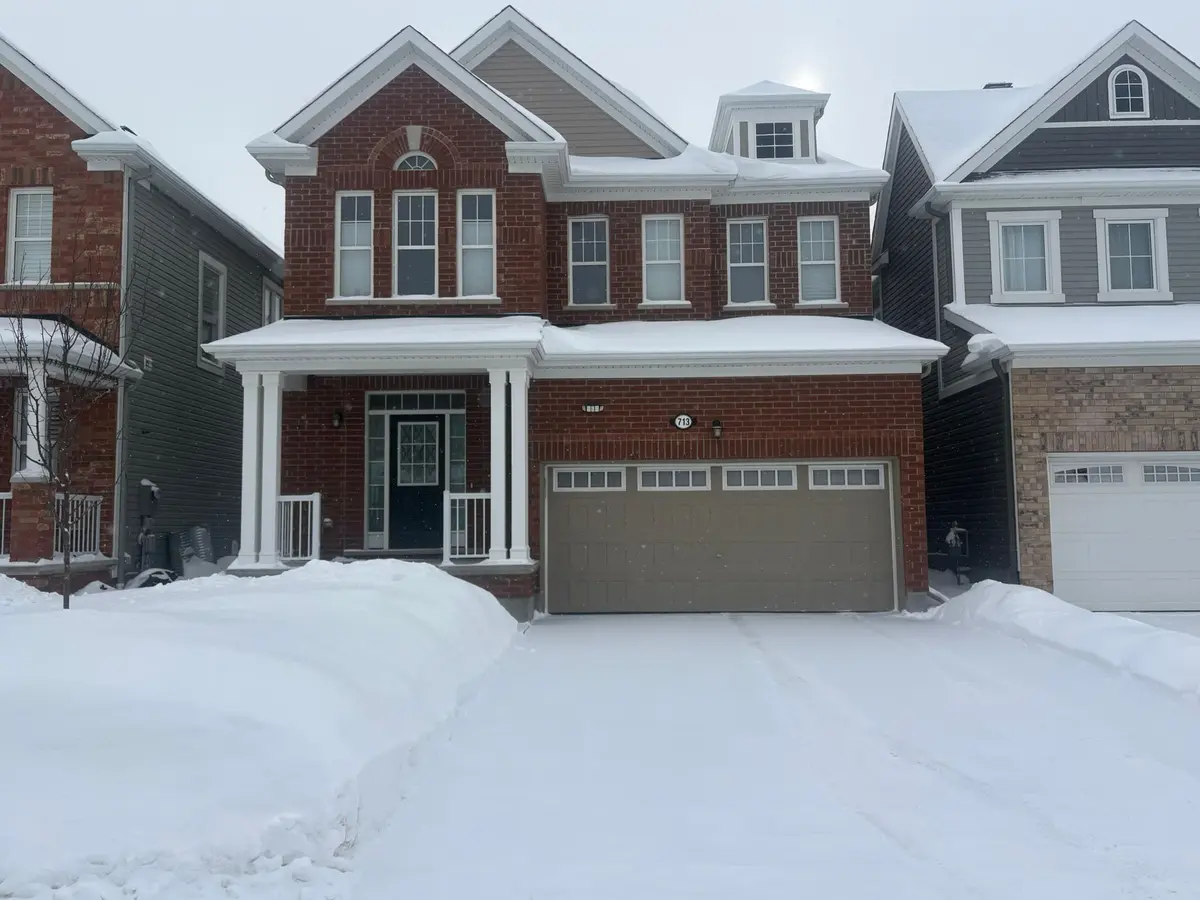 Barrhaven, ON K2J 6H3,713 Devario CRES
