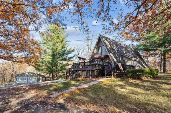 North Liberty, IA 52317,2230 Valley Rd NE