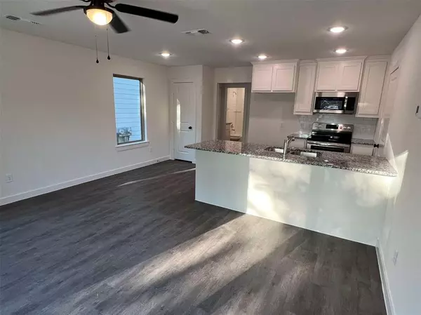 Denison, TX 75020,2428 S Fannin Avenue #2428