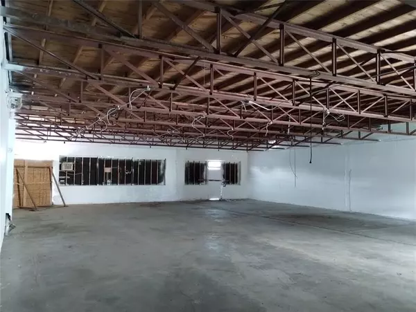 Dallas, TX 75227,4102 Urban Avenue