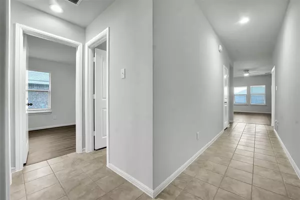 Denton, TX 76226,5813 Silverjack Trail