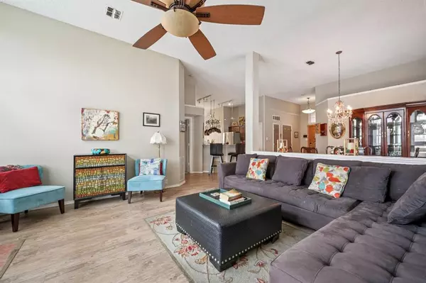 Dallas, TX 75287,18519 Timber Oaks Drive