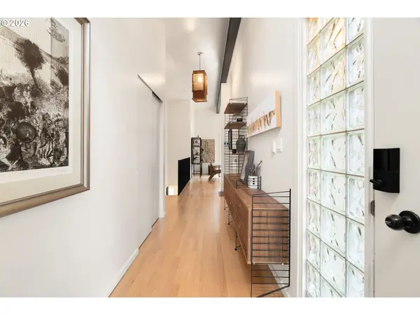 Portland, OR 97219,7323 SW 24TH AVE