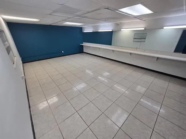 Margate, FL 33063,2501 N State Road 7 #216