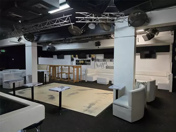 West Miami, FL 33144,6051 SW 8th St