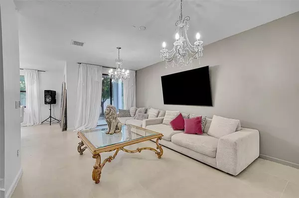 Pompano Beach, FL 33069,455 NW 33rd Ln