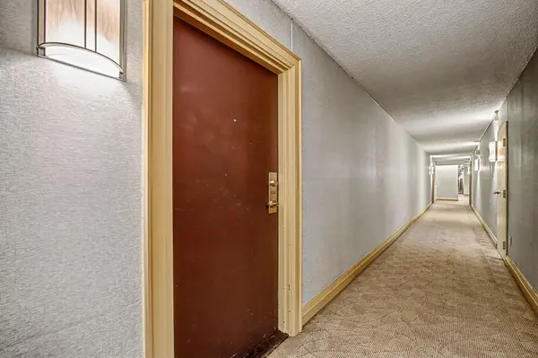 Toronto W02, ON M6P 4B7,80 Quebec AVE #504